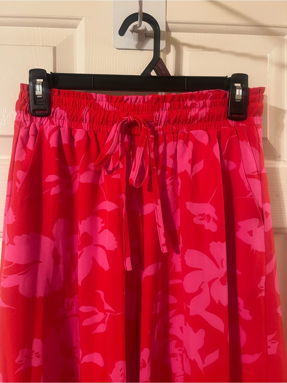 NWOT Red and Pink Floral High Waisted Wide Leg Boho Flowy Palazzo Pants Sz Small - Picture 8 of 12